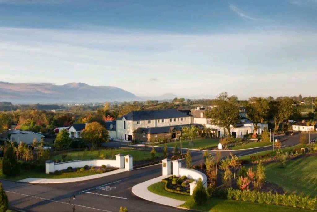 Elegant Traditional Family House Tralee Ring Of Kerry Villa Exterior photo